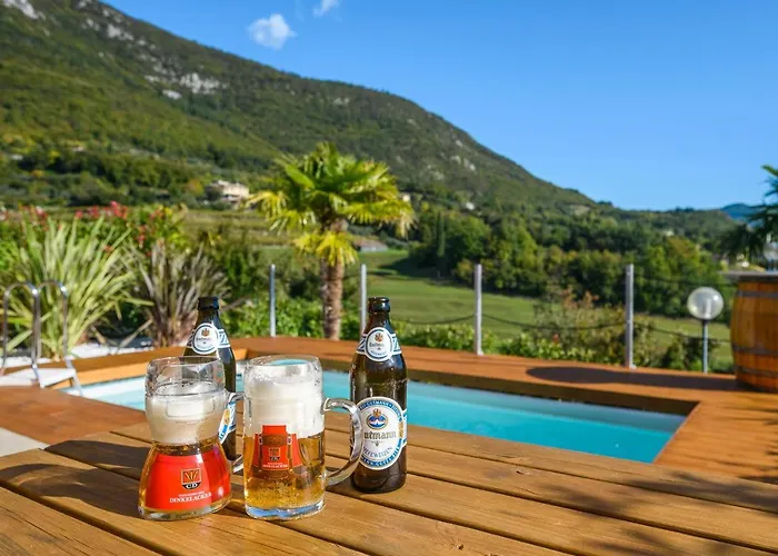 住宿加早餐酒店 Bellavista 卡普里诺韦罗内塞